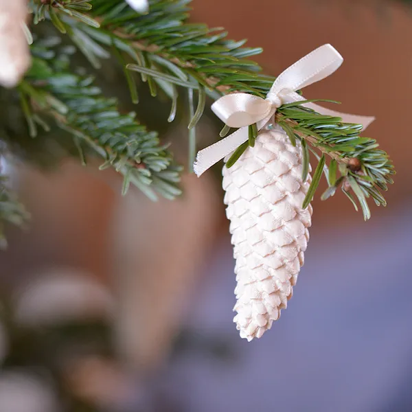 Fichtenzapfen Baumschmuck